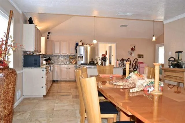 Dallas Cardinal House Recovery - Photo 3