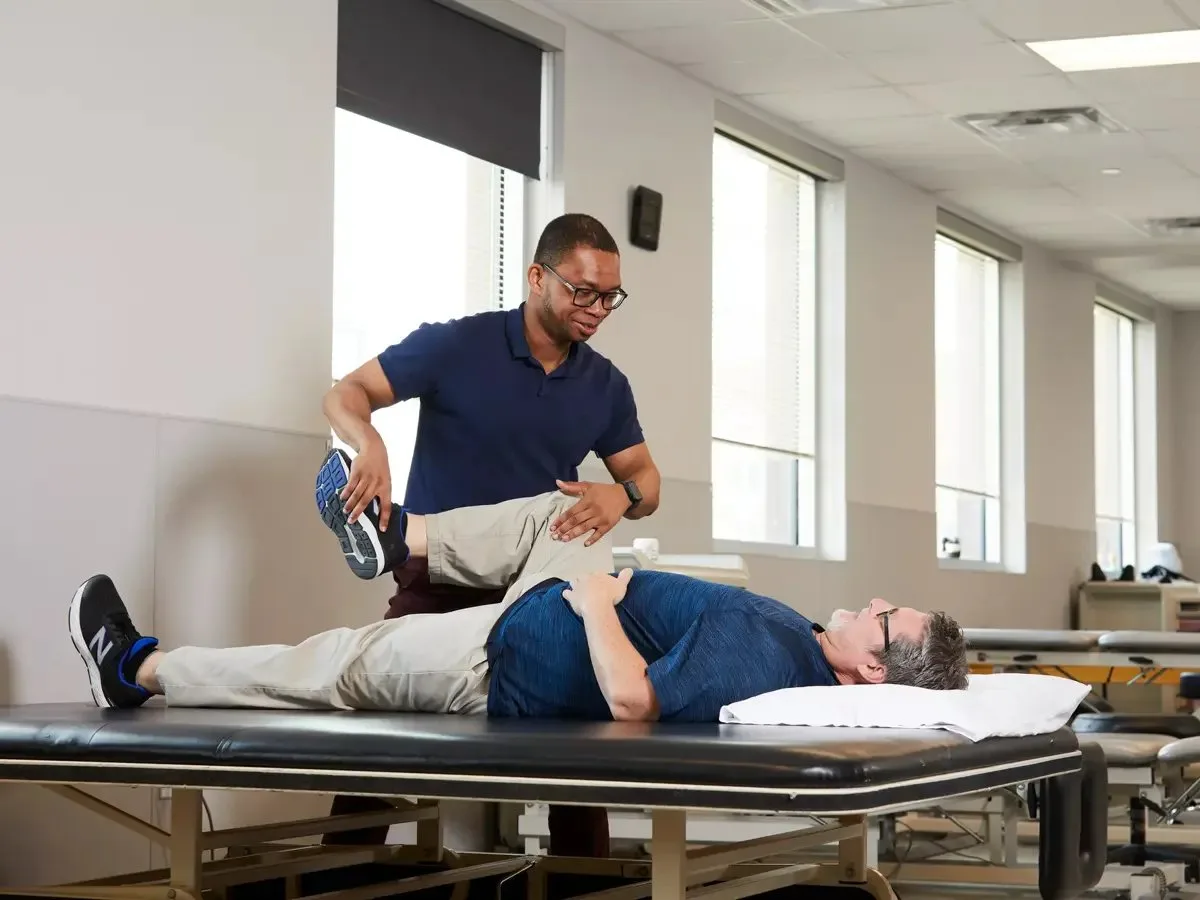 Baylor Scott & White Outpatient Therapy - Dallas - Kessler Park - Foto 5