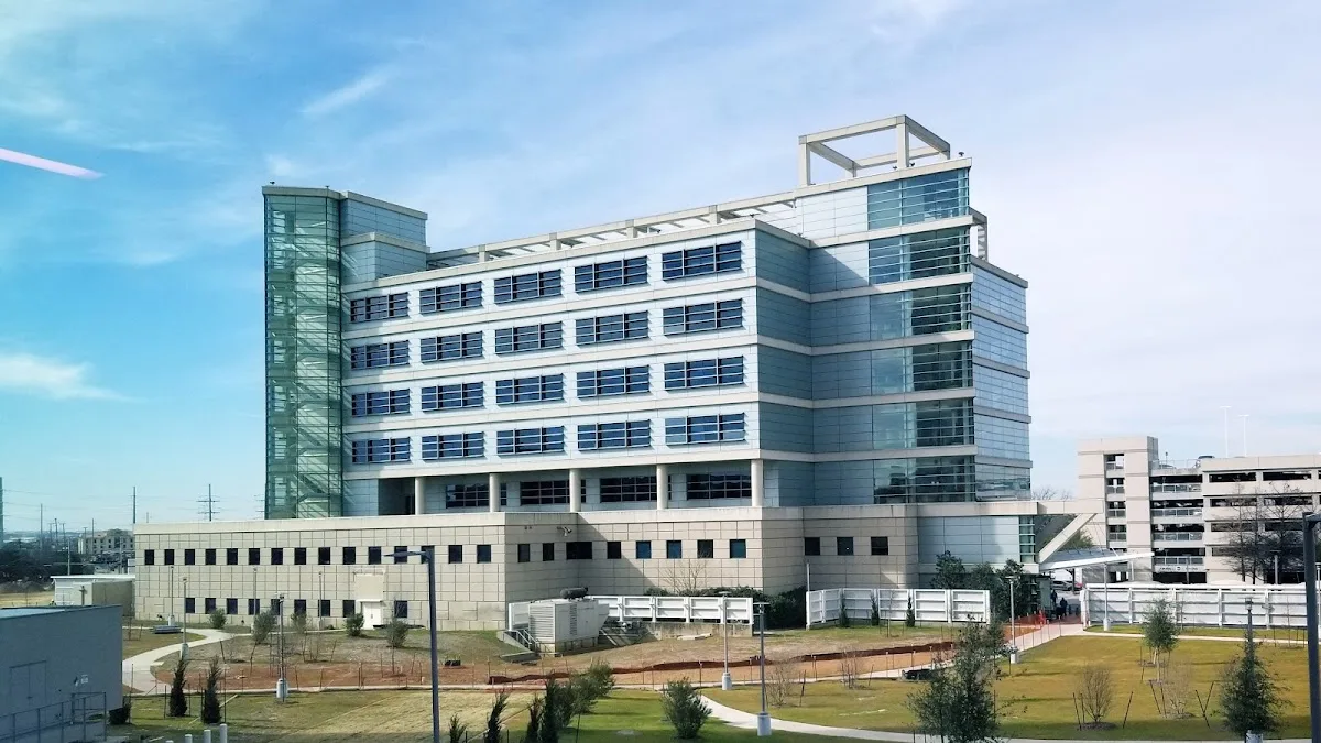 UT Southwestern Outpatient Building - Foto 2