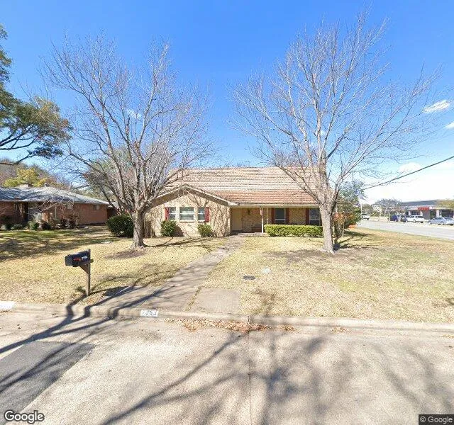 Oxford House Woodstone