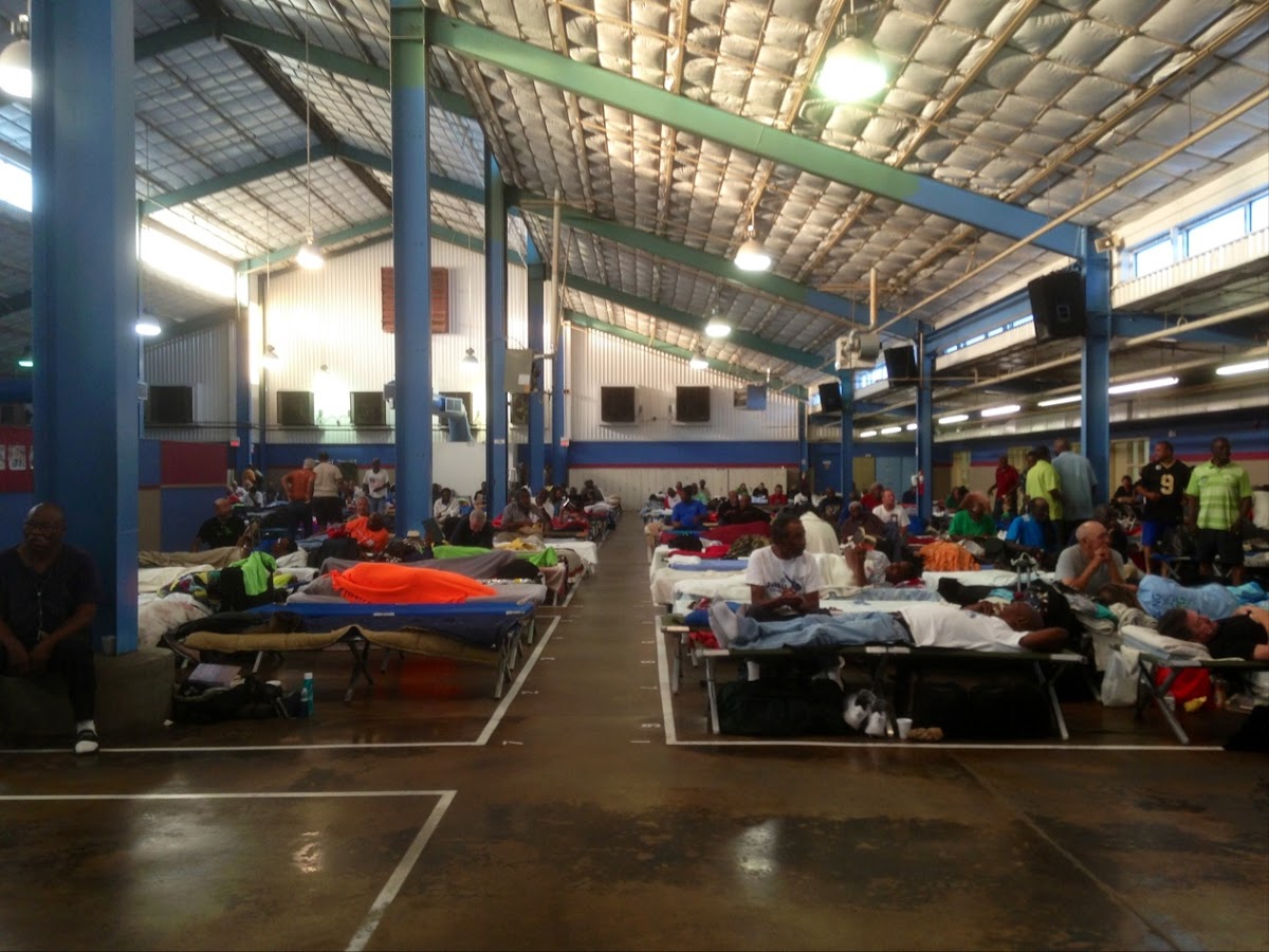 Austin Street Center - Photo 2