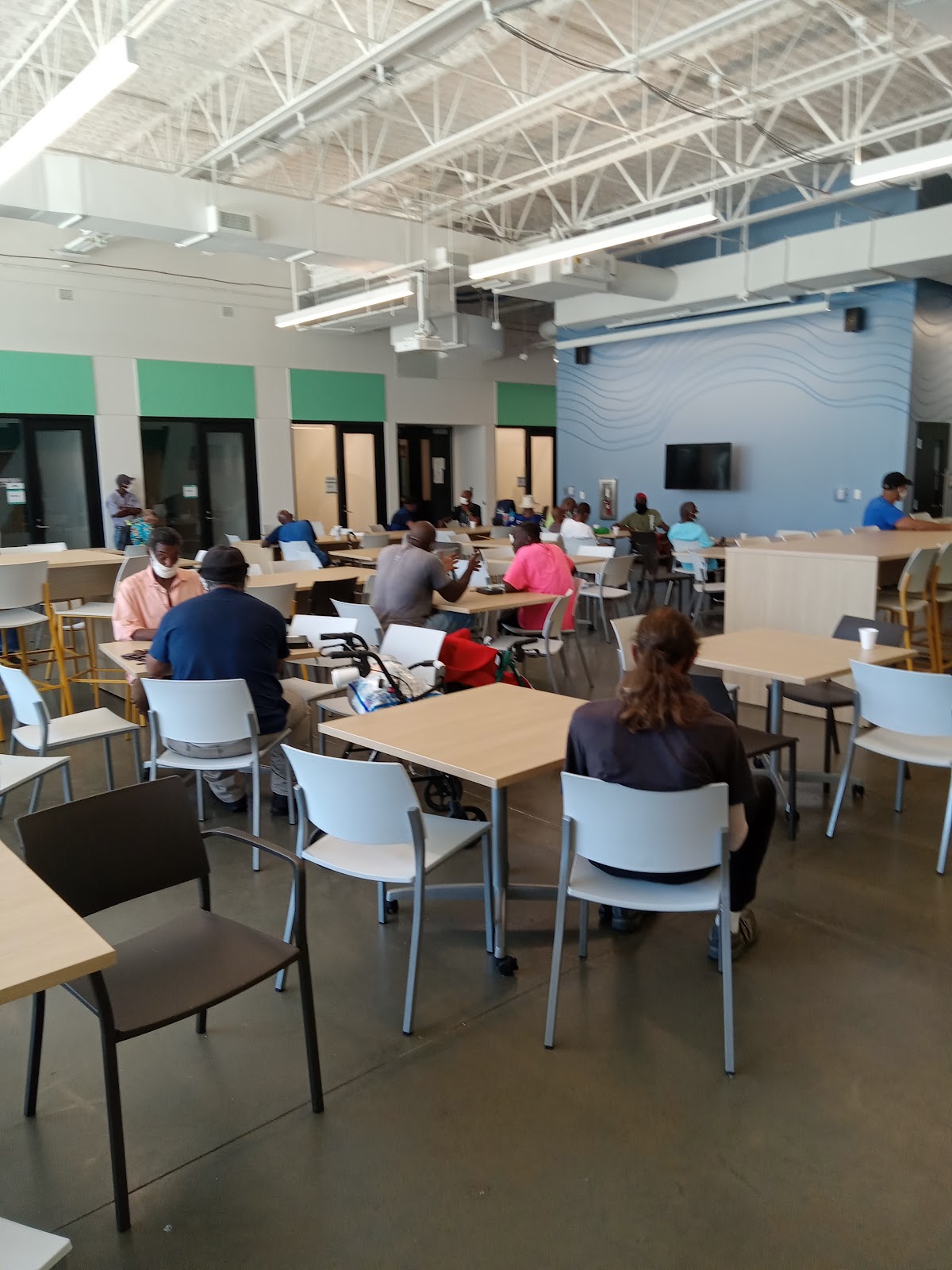 Austin Street Center - Photo 3