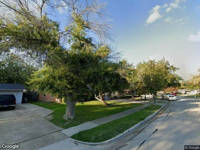 Real Deal Sober Living Homes: Farmers Branch - Photo 6