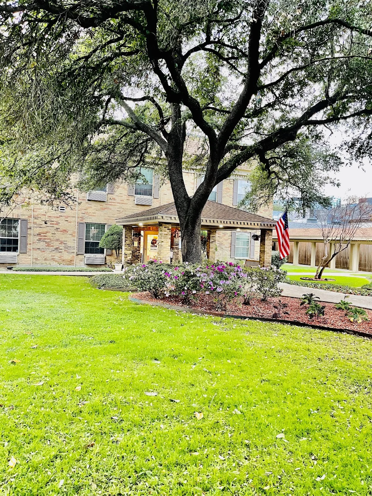 Treemont Healthcare and Rehab Center - Photo 3